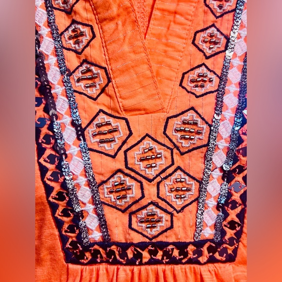 Orange/Coral Embroidered Top Small - Picture 3 of 5